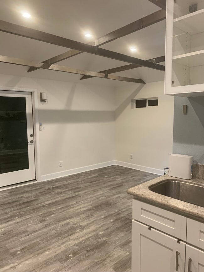 Looking from kitchen to living room - 17459 Keswick St
