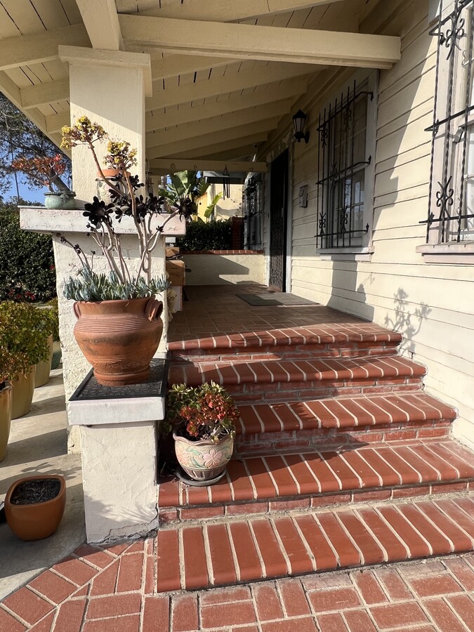 Photo - 2114 S Rimpau Blvd
