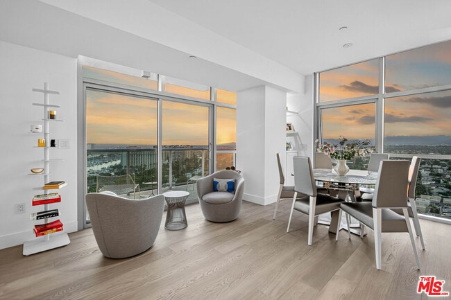 Photo - 13700 Marina Pointe Dr Unit 1911