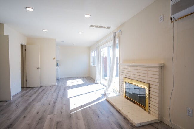 Photo - 2909 Elgin Dr Condo Unit B