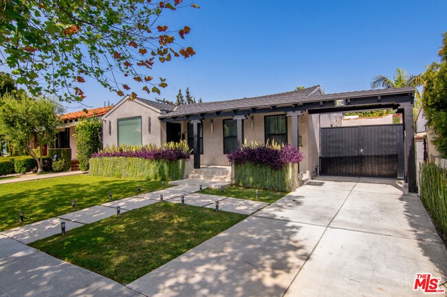 Building Photo - 616 N Formosa Ave