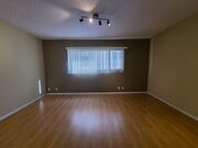 Photo - 1210 N Flores St