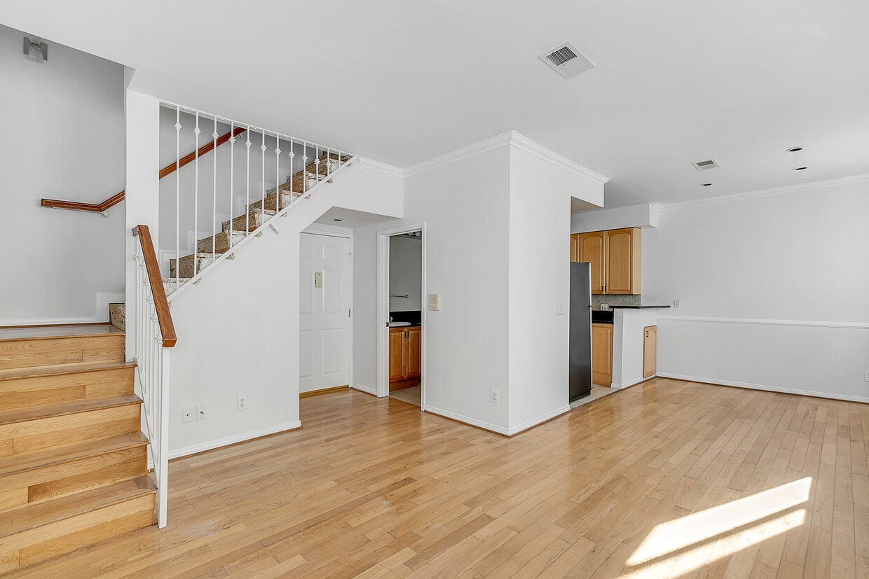 Floor Plan - 2 Bed + 2 Bath