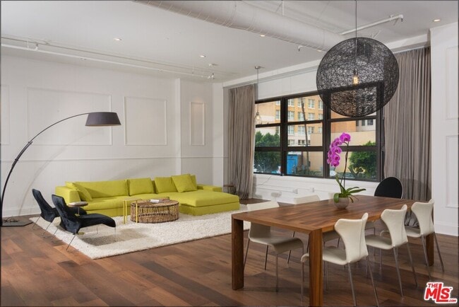 Photo - 1645 Vine St Unit 309