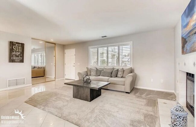 Photo - Beautiful 3Bdm 2Ba Unfurnished Home with Lush Backyard in Vista!