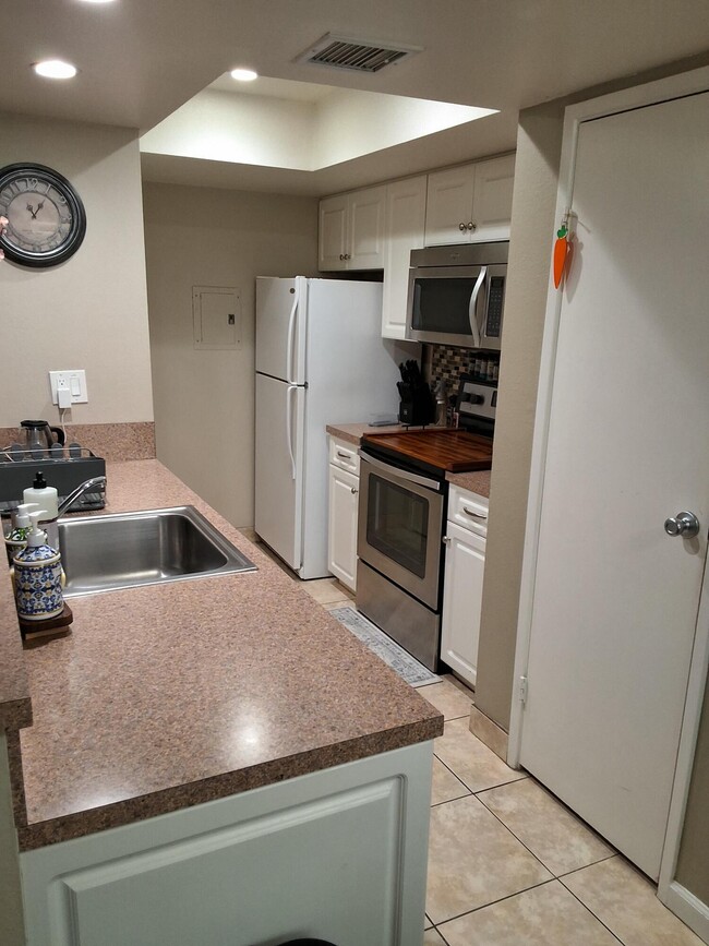 Photo - 72599 Edgehill Dr Unit 3
