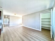 Photo - 1334 E 43rd St House