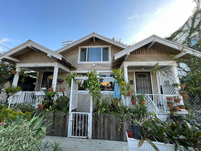 Photo - 1712 E 8th St Apartment Unit 1712