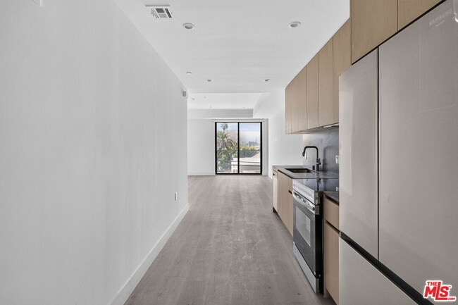 Photo - 1808 Lincoln Blvd Unit 312