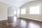 Photo - 2627 S Dunsmuir Ave House