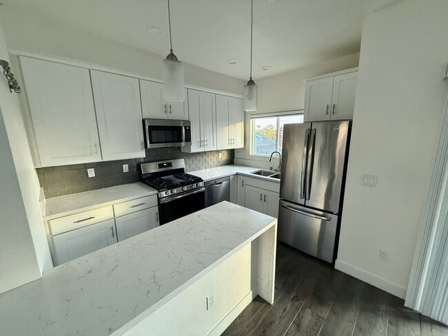 Kitchen - 3722 Florida St Unit 3