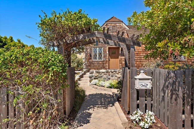 Photo - North Laguna Story Book Cottage