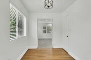 Photo - Chalcedony St Triplex 810-812 Apartment Unit Chalcedony St 812
