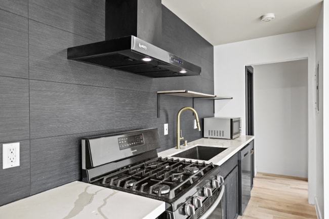 Photo - 1139 Bellevue Ave Unit 1145