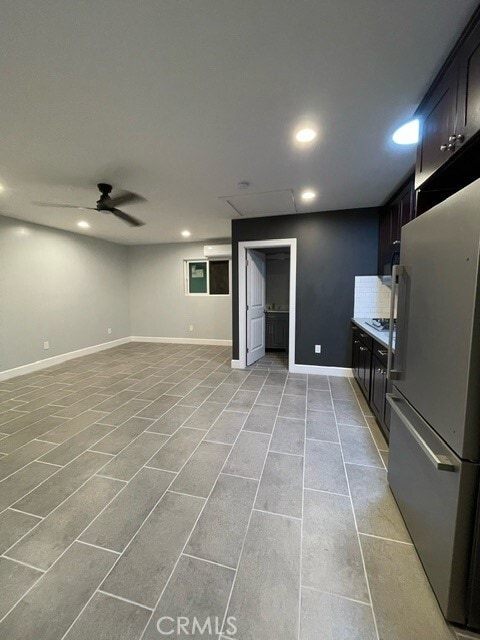 Photo - 625 W G St