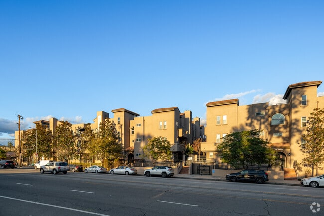 Photo - Glenoaks Villas