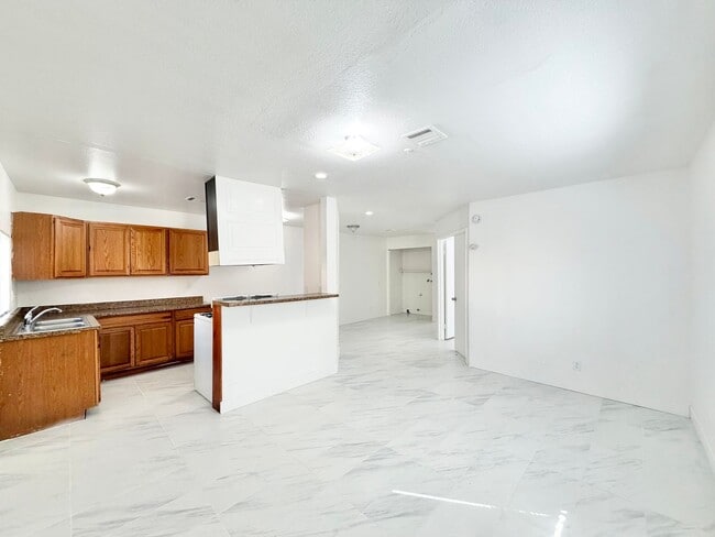 Photo - PS T 66369 Unit A