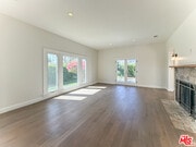 Photo - 1043 S Plymouth Blvd
