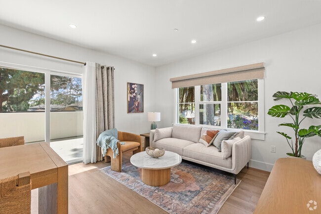 209- Furnished - 825 De la Vina St Rental