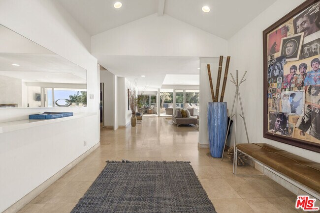 Photo - 510 Leslie Ln