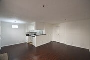 Photo - 11505 Riverside Dr Apartment Unit 102