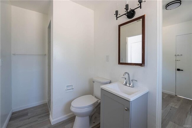 Photo - 17955 Cantara St