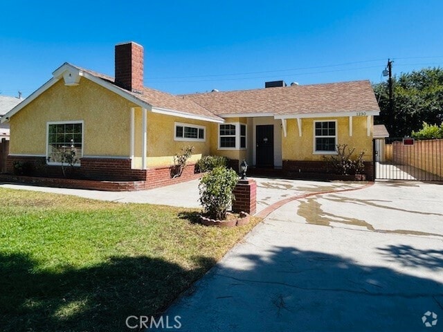 Building Photo - 1230 E Idahome St