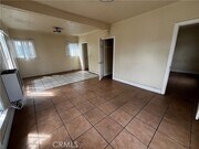 Photo - 6325 S Figueroa St