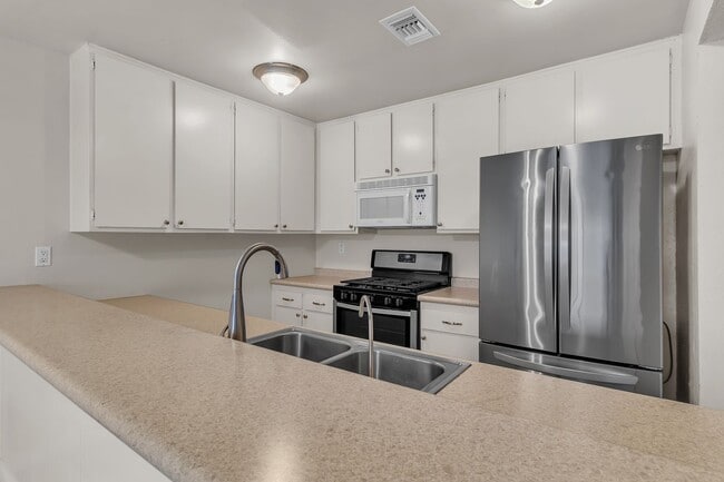 Photo - 403 Orange Blossom