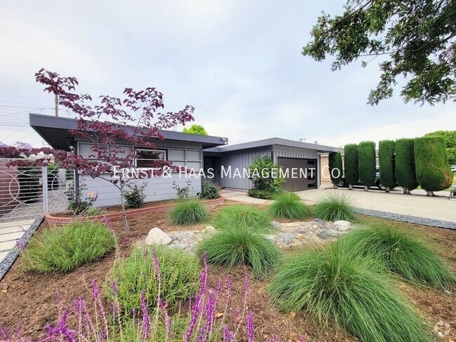 Building Photo - 2054 Pattiz Ave Rental