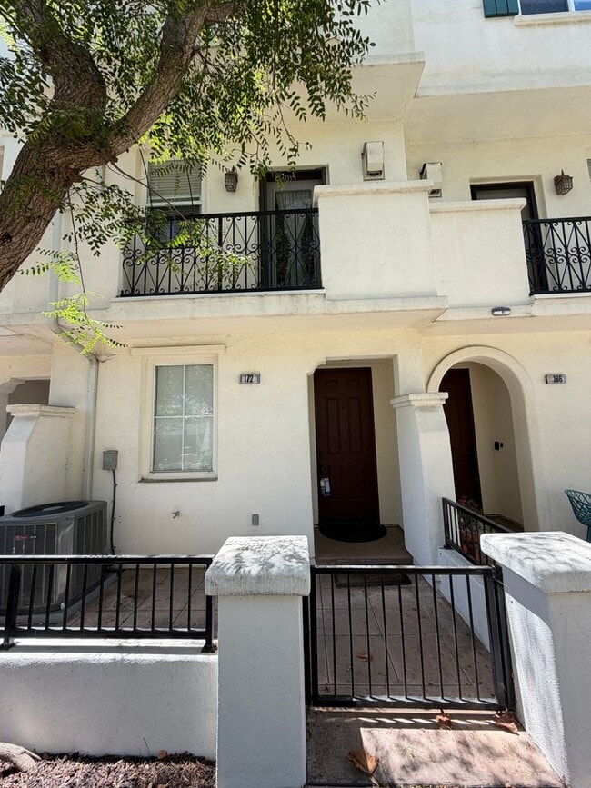 Photo - FOR LEASE - Gorgeous 2 + 2.5 Townhome near Downtown Ventura & Beaches with A/C!!