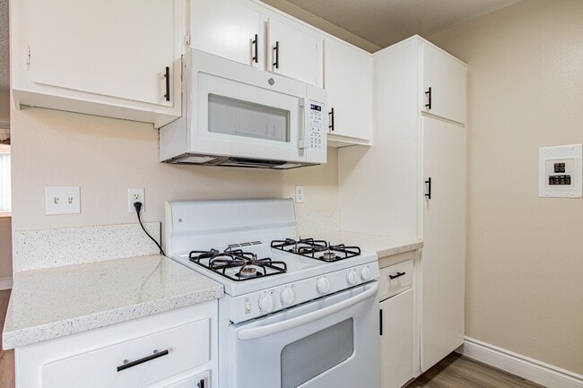 Photo - Cypress Villas Apartment Homes