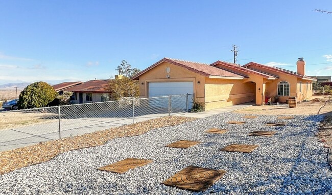 Building Photo - 6829 Quail Spring Ave