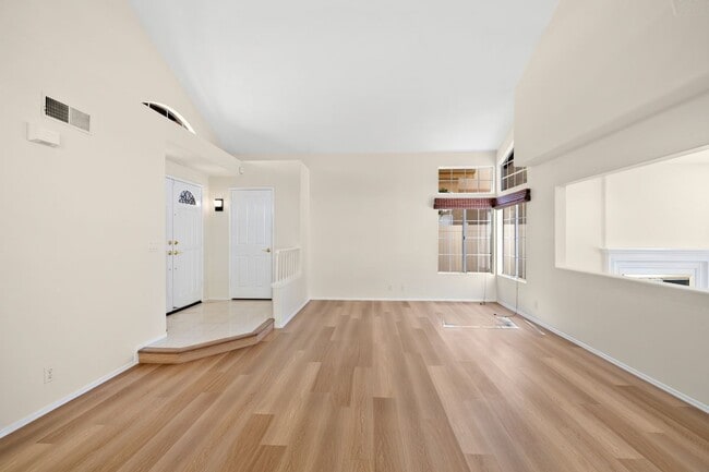 Photo - 2163 Sun Ridge Dr