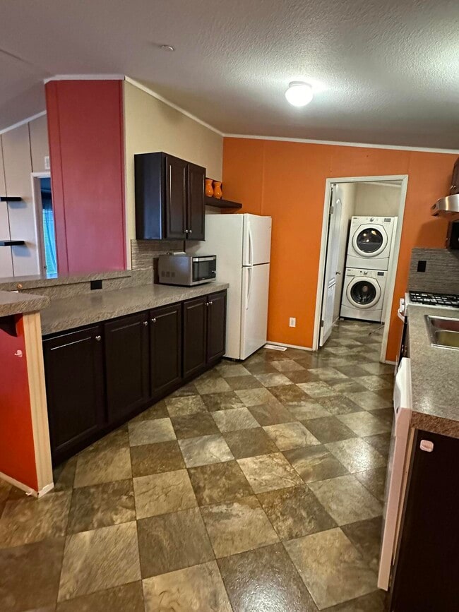 Photo - 22840 Sterling Ave