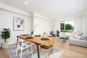 Photo - 2501 State St