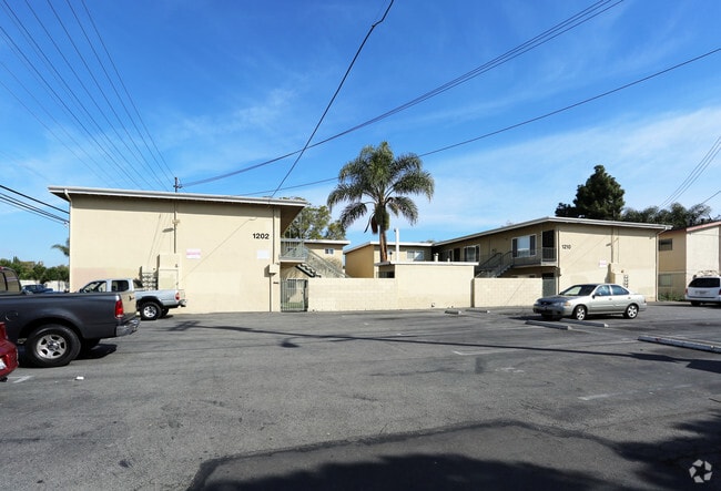 Photo - Borchard Apartments