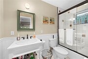 Photo - 1855 Glenneyre St House