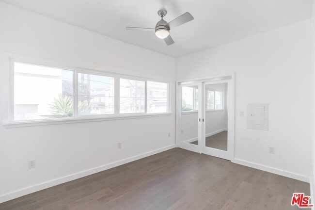 Photo - 31 Breeze Ave