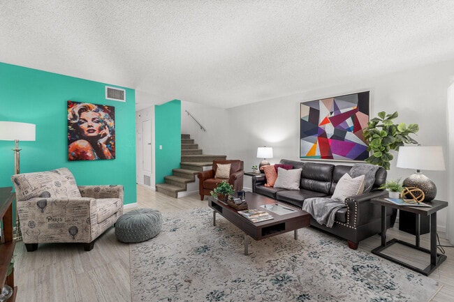 Photo - 2074 N Mira Vista Way