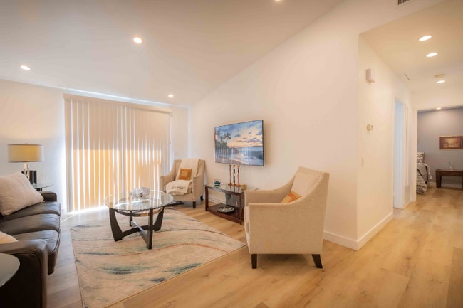 Photo - 4060 Porte La Paz Unit 29