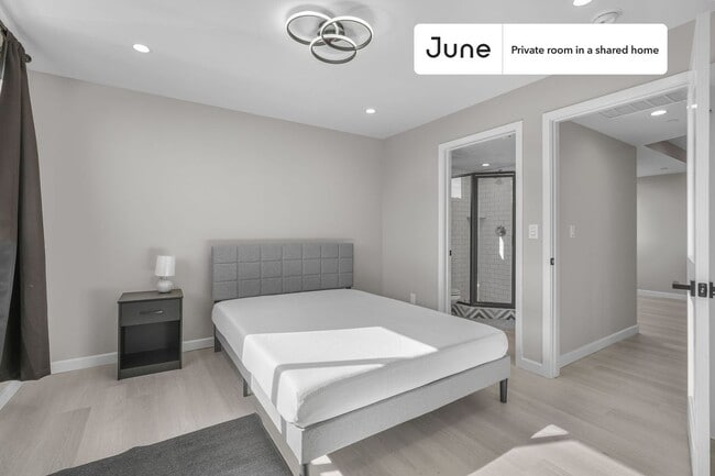 Photo - Room in Shared 5 bed/5 bath home Unit B