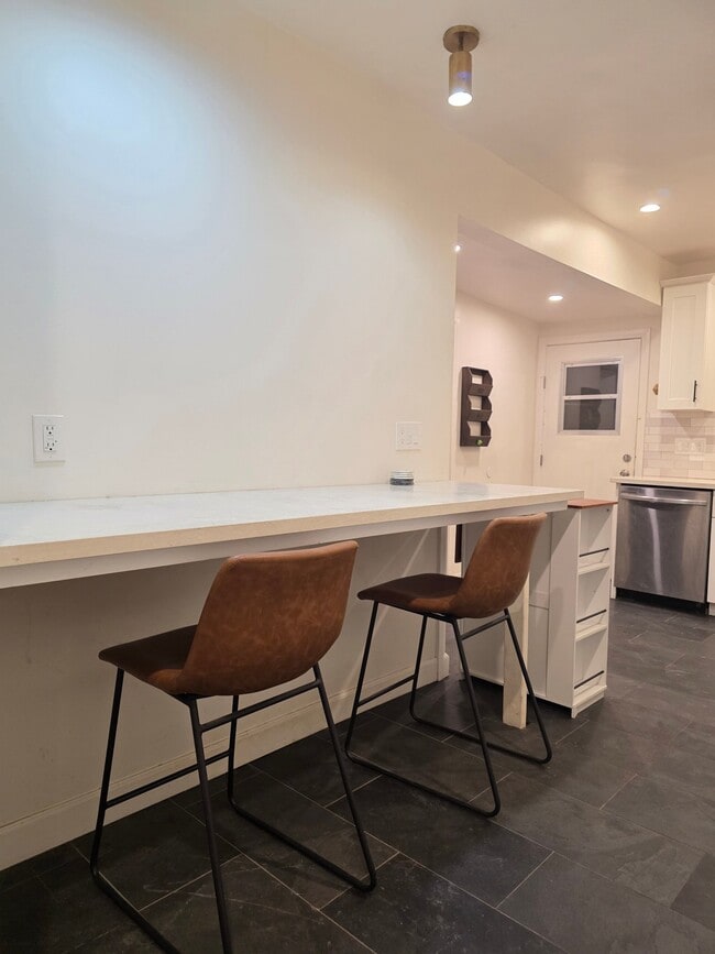 Photo - 746 N Virginia Ct
