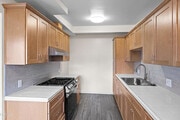 Photo - 2707 Montrose Ave Unit 8