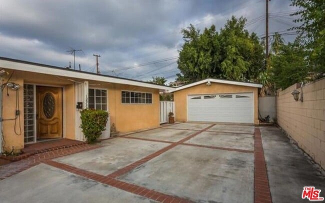Photo - 12938 Biola Ave