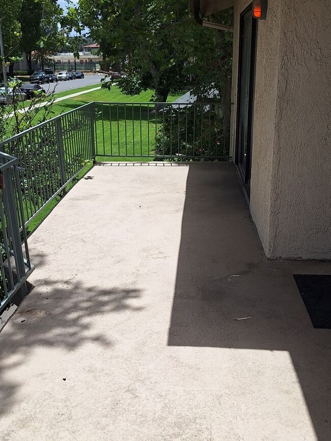 Photo - **Move In Special** 2 Bedrooms in the City of Redlands Unit 11