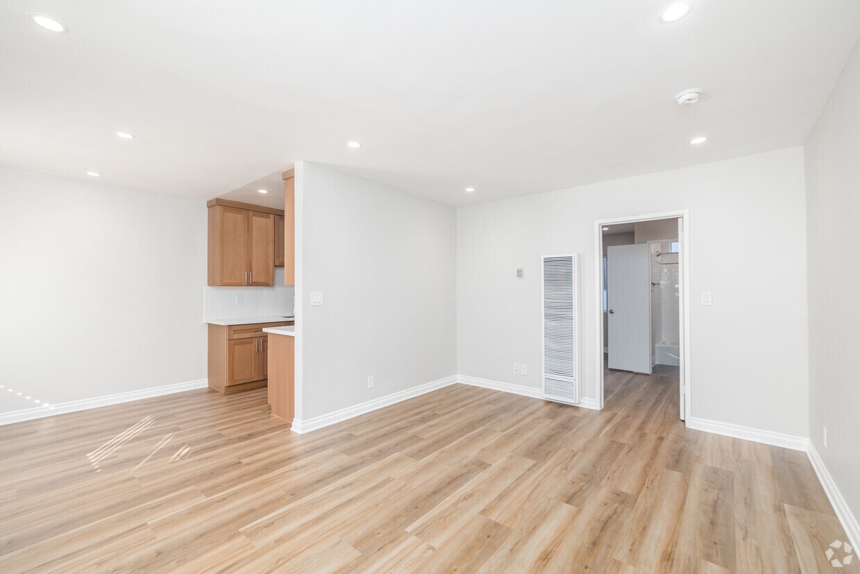 3D Tour - men115