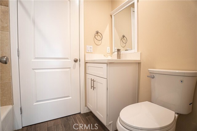 Photo - 9246 Cedros Ave