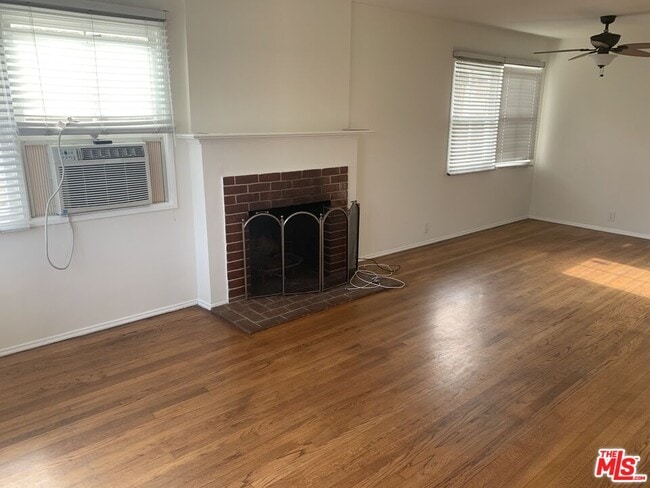 Photo - 2929 Westwood Blvd