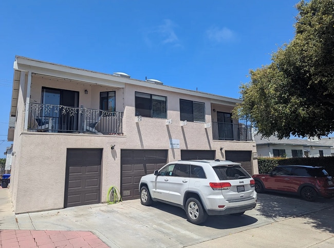 Building Photo - 3826 Shasta St Unit 3826 Shasta Street A